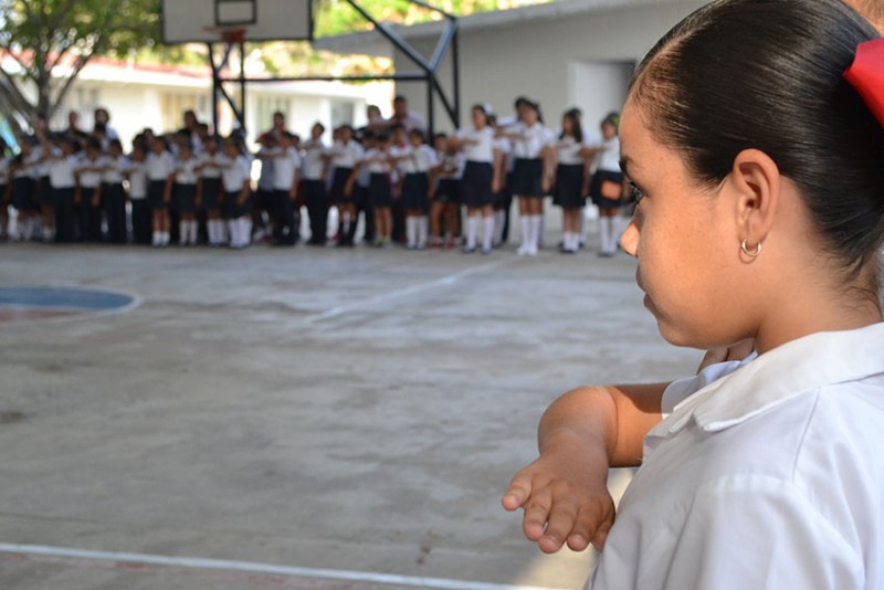 Lunes cívico se realiza en la primaria "Genaro Estrada"