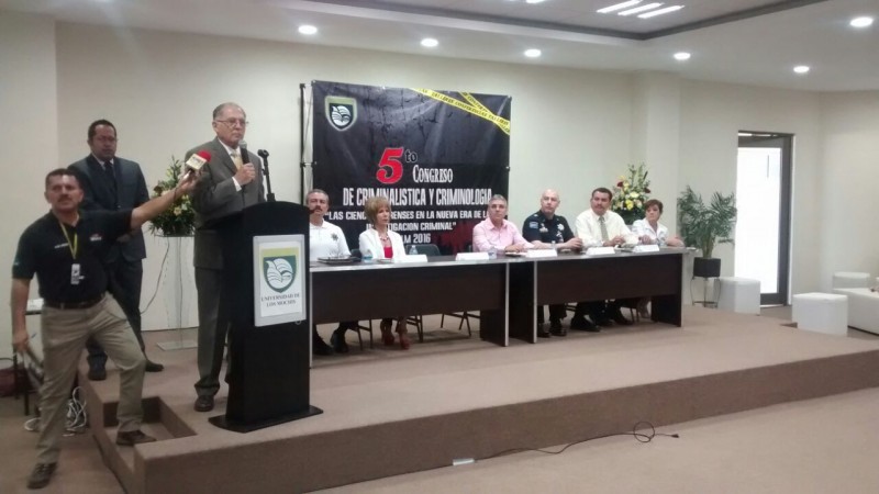 Inauguran congreso de criminalistica