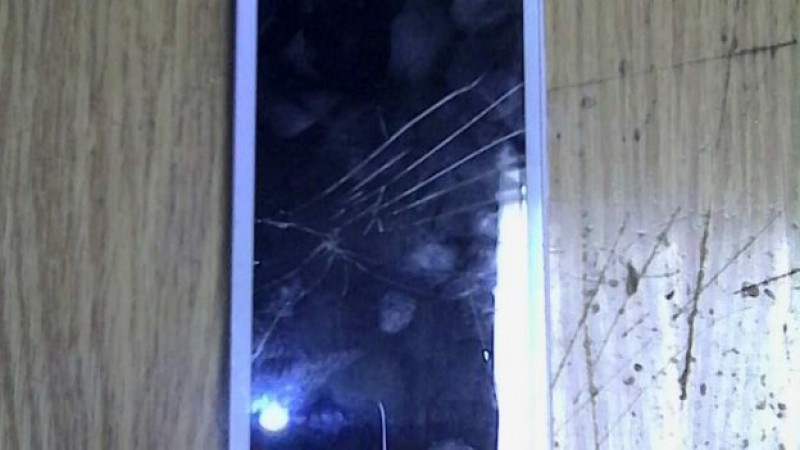 Dos peritos de la PGR reciben formal prisión por perder 46 celulares