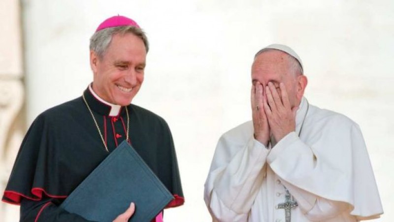 Renuncian 2 jefes del banco del Vaticano por desacuerdos