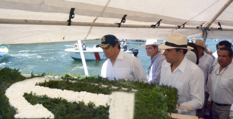 Celebran el día de la marina en Topolobampo