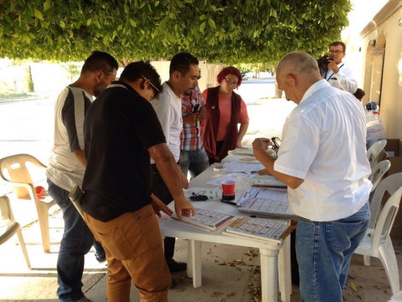 Realizan recuento de votos en casillas