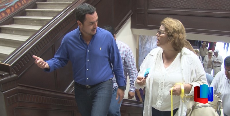 Atienden a familiares de joven desaparecido