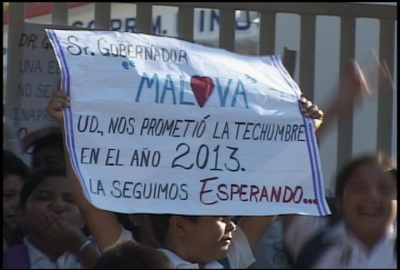 Toman la escuela Niños Héroes.