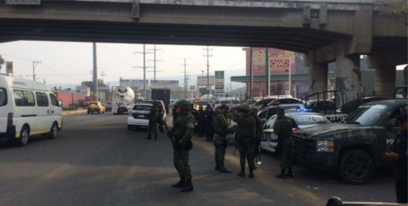 Encuentran cabeza humana sobre la carretera México-Texcoco