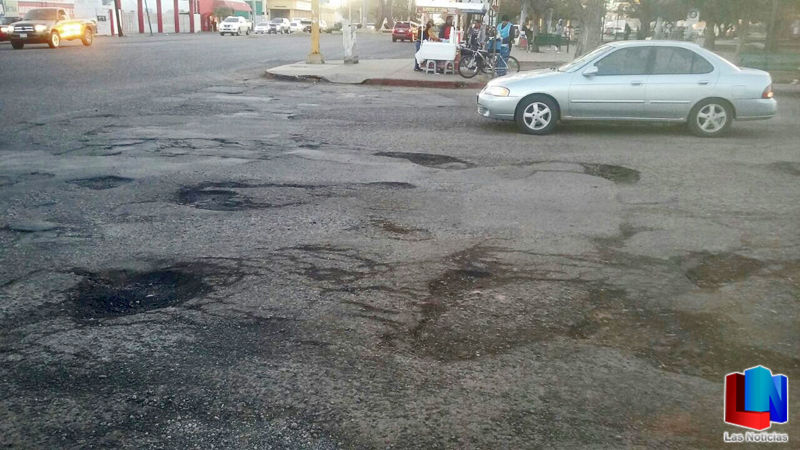 Reaparecen baches en Obregón