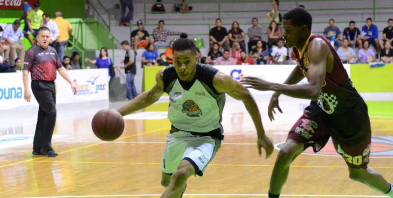 Halcones oficializa a dos refuerzos