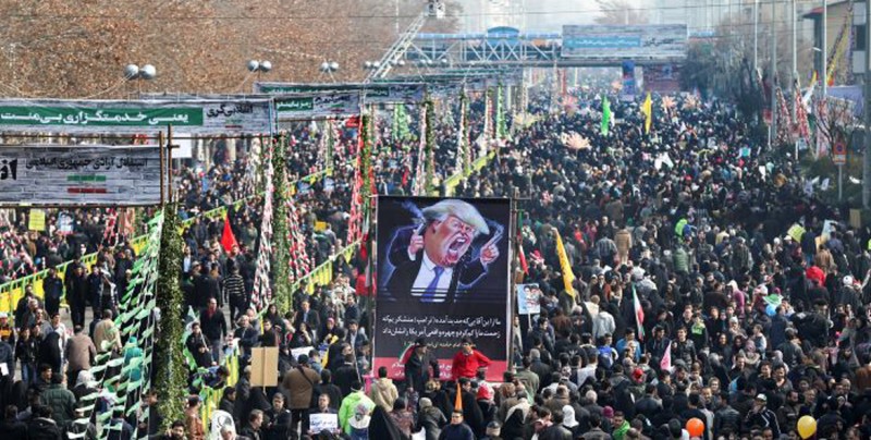 Cientos de miles en Irán claman “Muerte a Estados Unidos"