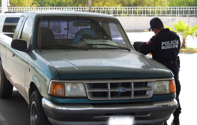 Tratan de detectar vehículos robados