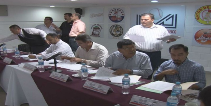 Evaluan temporada de LMP y Serie del Caribe