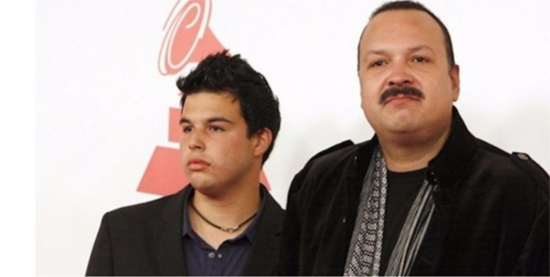 Deportan a chinos que viajaban en auto de hijo de Pepe Aguilar