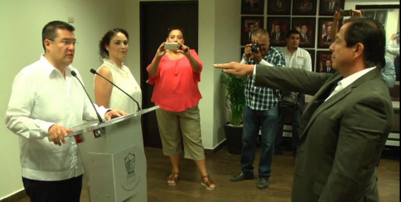 Rinde protesta nuevo director de educación en Ahome