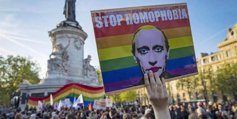 Activistas rusos sacan a 43 homosexuales de Chechenia