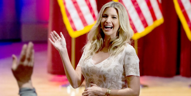 Ivanka tuitea sobre golosinas en día solemne