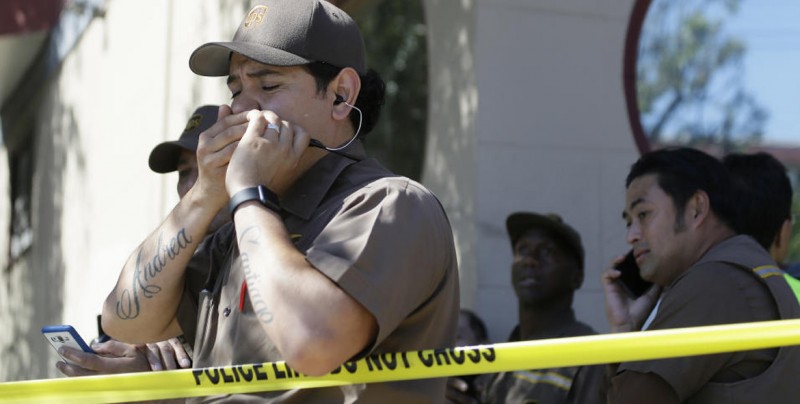 Hombre mata a tres en oficina de UPS