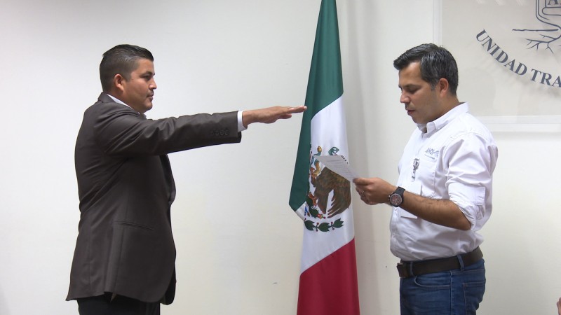 Emir Muñoz, nuevo secretario particular de presidencia en Ahome