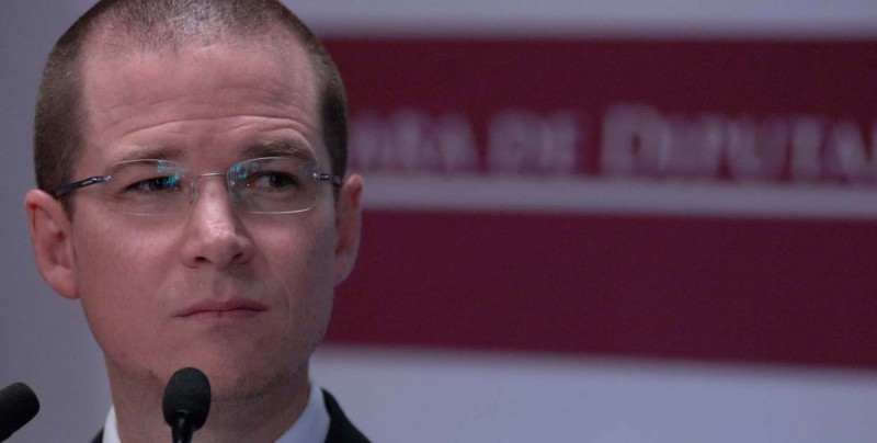 Ricardo Anaya se defiende por WhatsApp de compra de terrenos