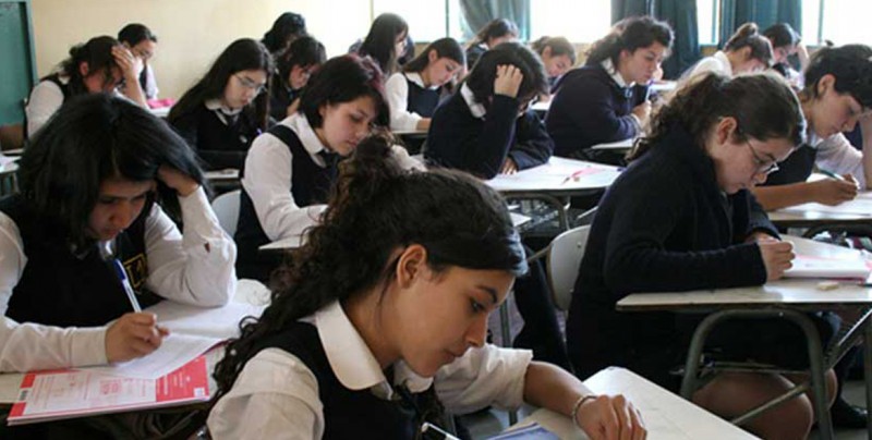 En Chile matrículas de universidades públicas son más caras que las privadas