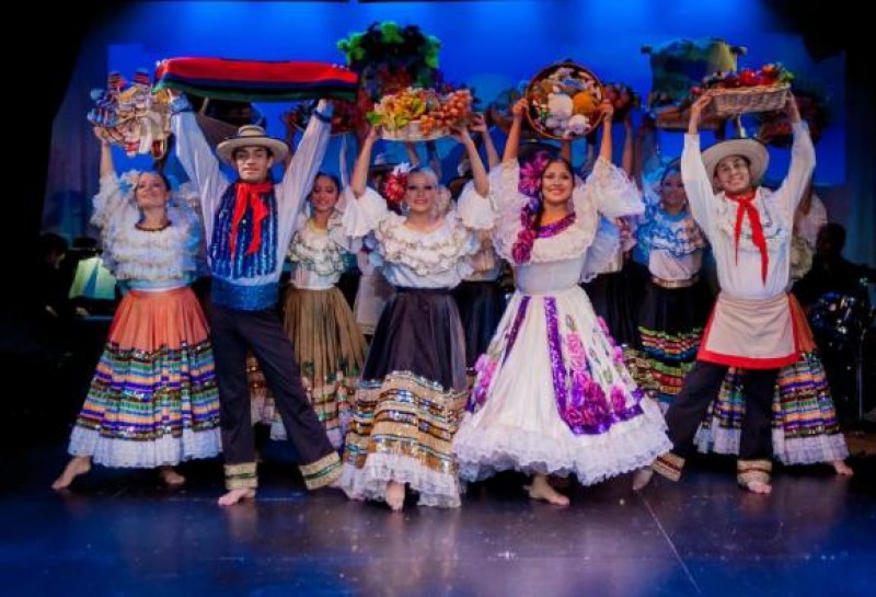 Mezcla de la cultura indígena y española