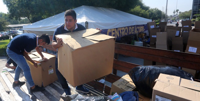 #Video Acusan a gobernador de Morelos de embodegar donaciones