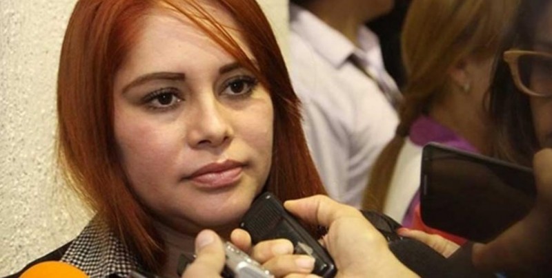 Diputada ligada a 'El Chapo' sufre ansiedad en cárcel de EU
