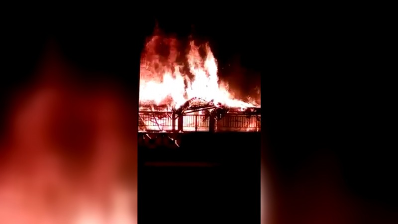 Se incendia restaurante de mariscos en Los Mochis
