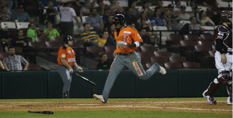 Naranjeros mantiene dominio frente a Culiacán