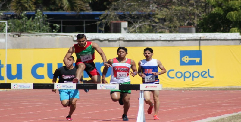 Atletas sinaloenses entrenan rumbo a la Olímpiada Nacional