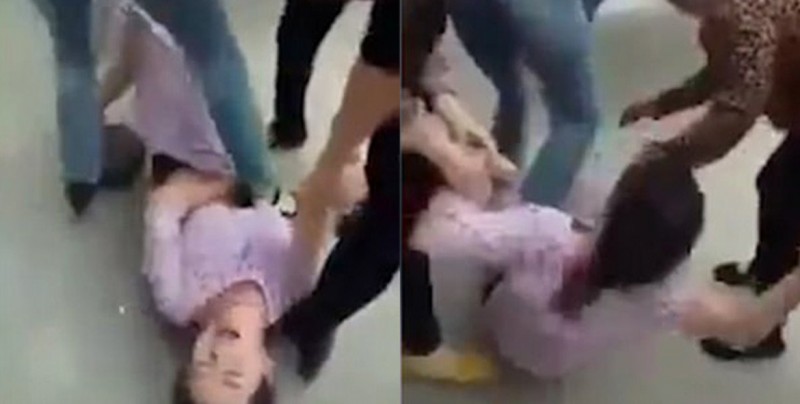 #VideoFuerte Mujeres golpean salvajemente a joven embarazada