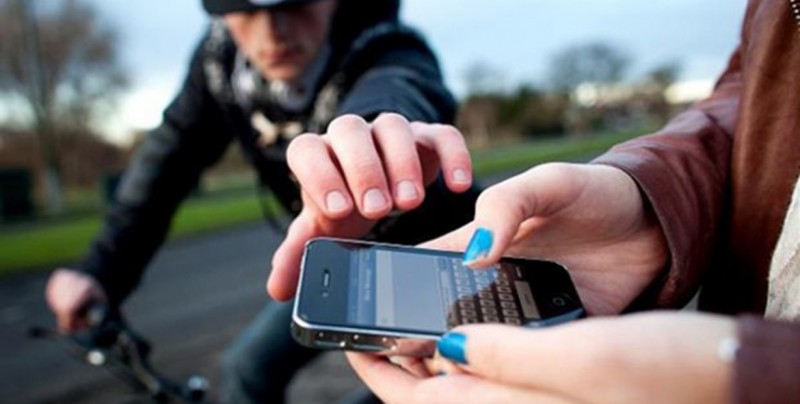 Joven se suicida por un celular