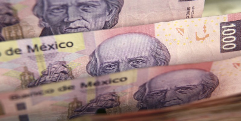 Peso mexicano hila cuatro jornadas al alza