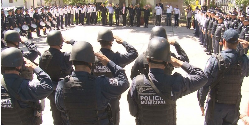 Incrementan un 49% becas para hijos de policías