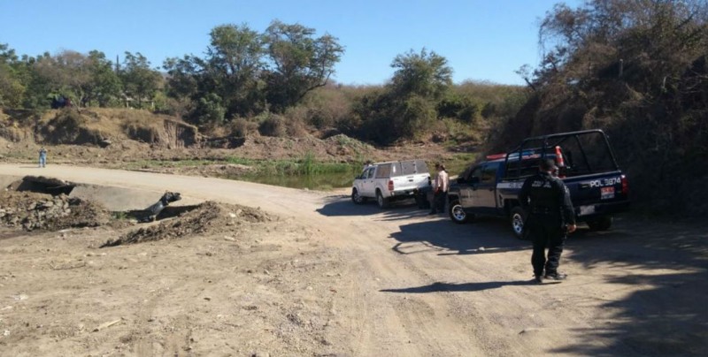 Encuentran cuerpo de una persona envuelta en hule
