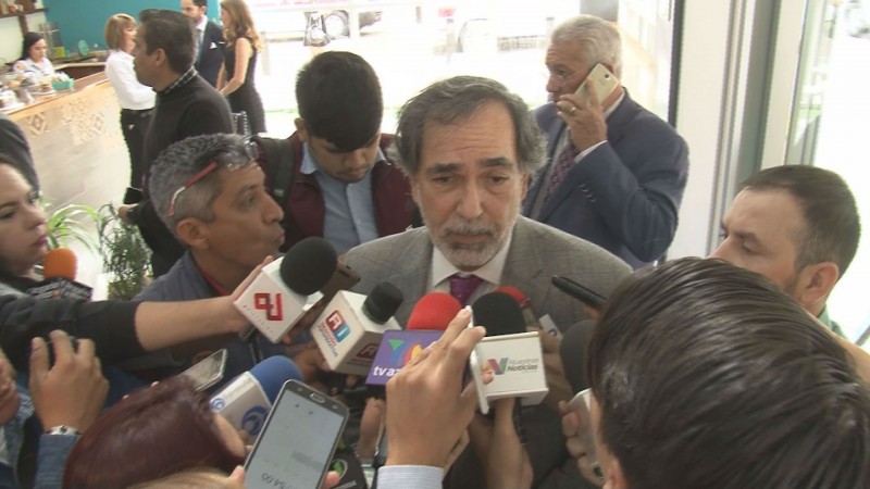Se regularizará el abasto de medicamentos en el sector salud