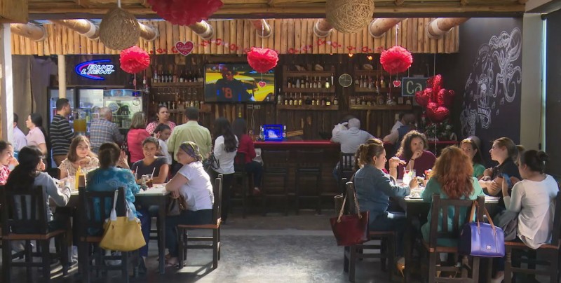 Enfrentan restauranteros altos costos