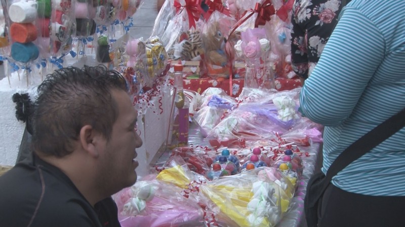 El 14 de Febrero entre el amor y el consumismo