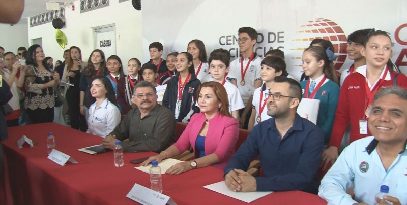8 niños representarán a Sinaloa en Olimpiada de Matemáticas