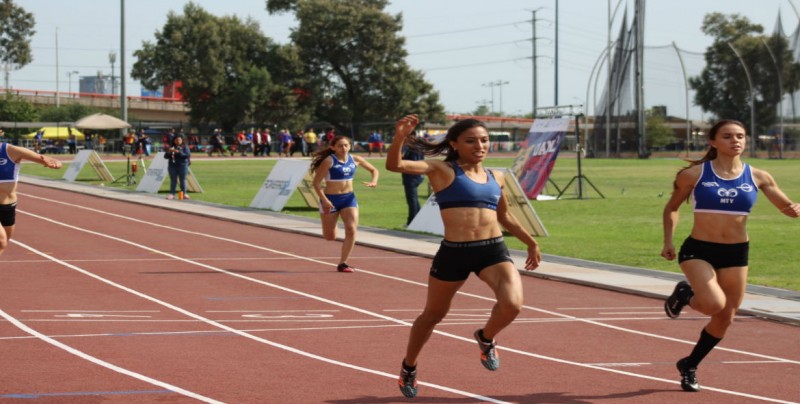 Doble triunfo de Iza Daniela Florez en Atletismo
