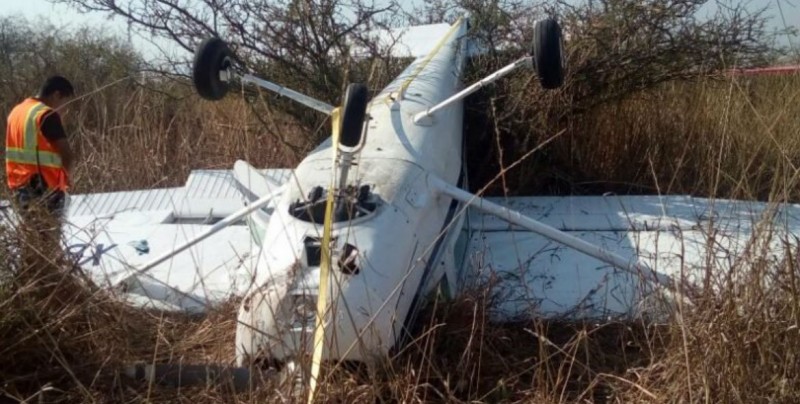 Desplome de avioneta por mal aterrizaje