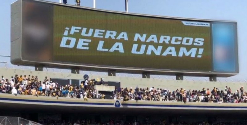 "Fuera narcos de la UNAM", mensaje en CU tras balacera