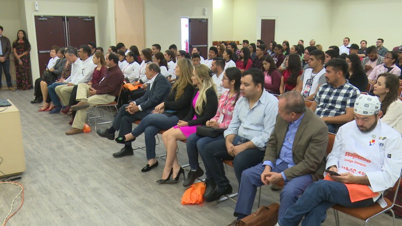 Inician conferencias de raíces gastronómicas