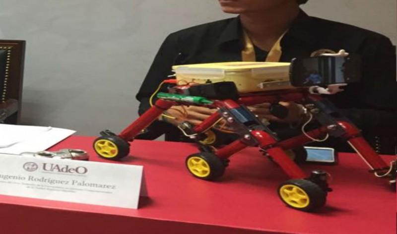 Estudiantes de la UAdeO ganan oro en robotica