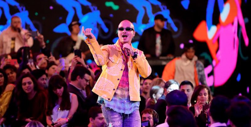 Detractores del reggetón saldrán del clóset: J Balvin