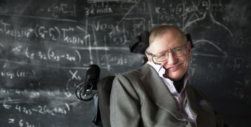 Restos de Stephen Hawking serán enterrados junto a Newton y Darwin