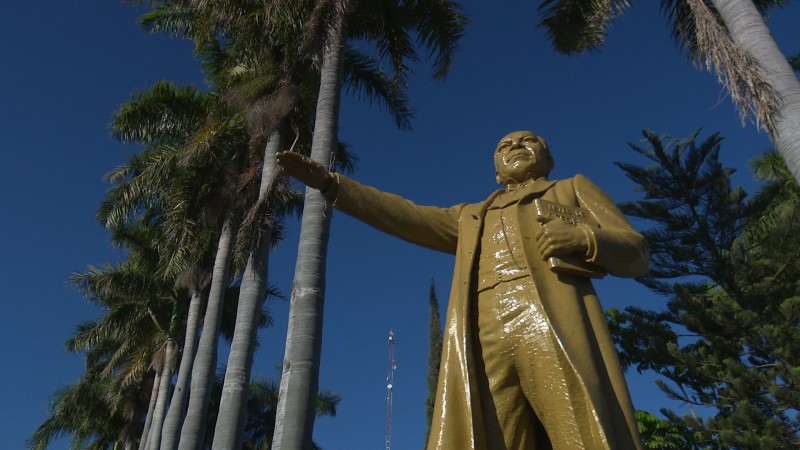 Conmemoran aniversario del natalicio de Benito Juárez