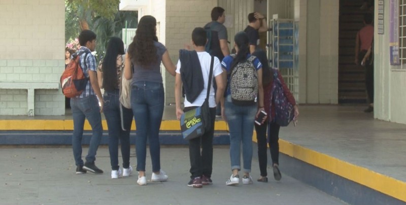Las becas económicas a estudiantes embarazadas ayudan a terminar los estudios