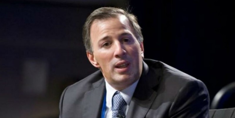 ¿El primer presidente sin fuero? Eso dijo Meade, pero no depende de él