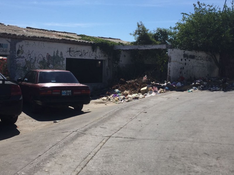 Vecinos de Topolobampo denuncian problemáticas