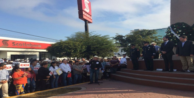 Guardia de honor por 99 aniversario luctuoso de Emiliano Zapata