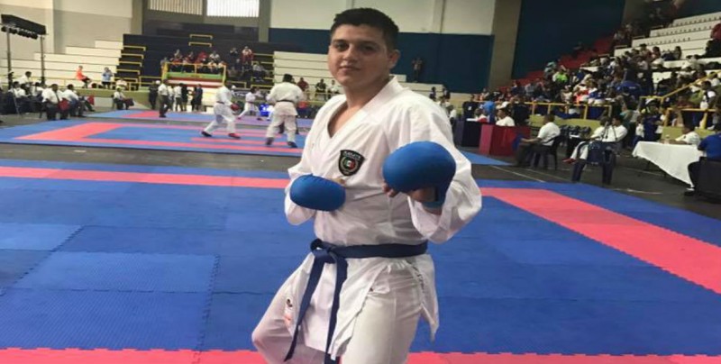 Manuel Torres y Yamileth Terrazas a Centroamericanos de Karate